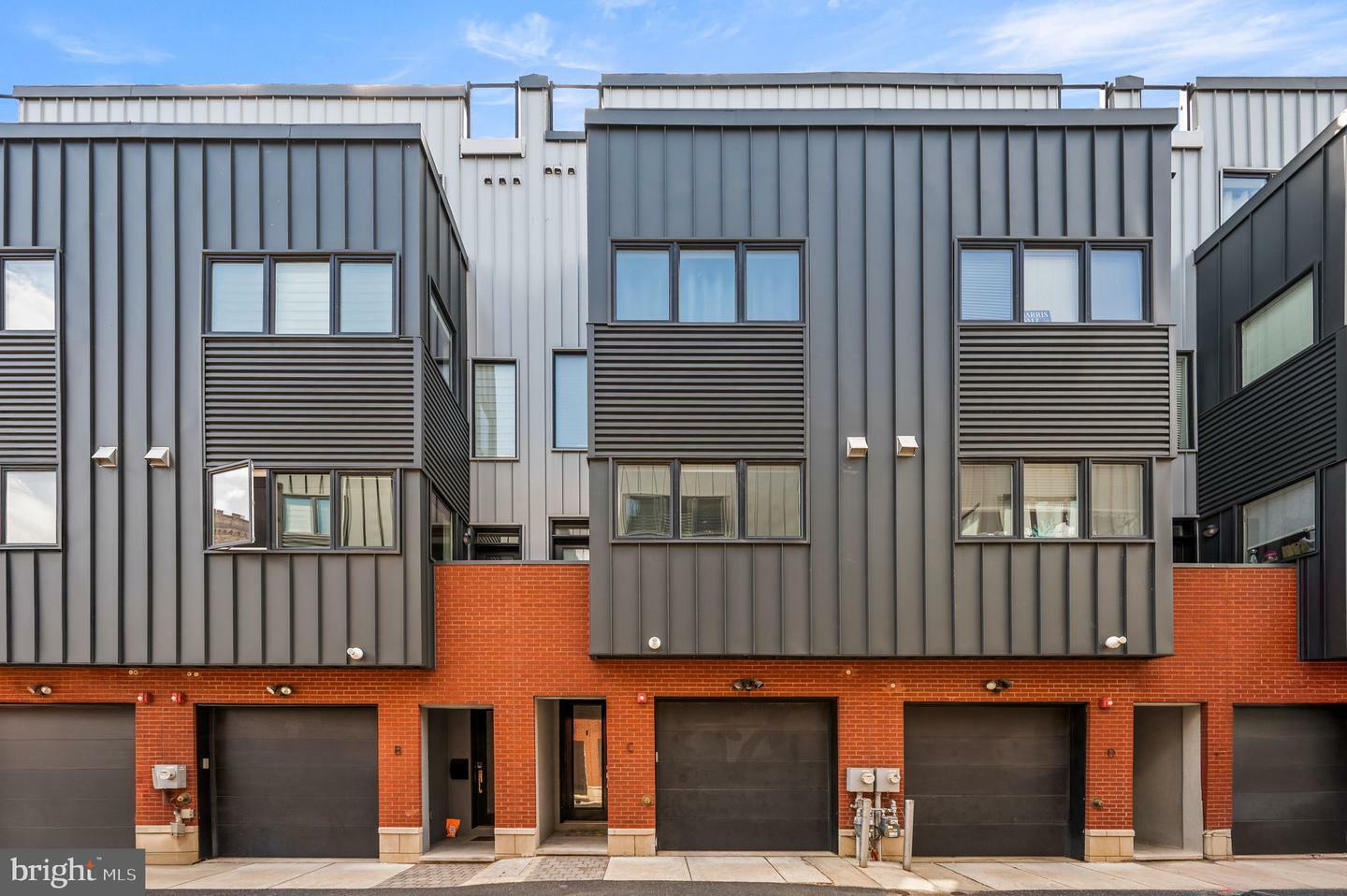 Property Photo: 307 Reed Street 9 C PA 19147