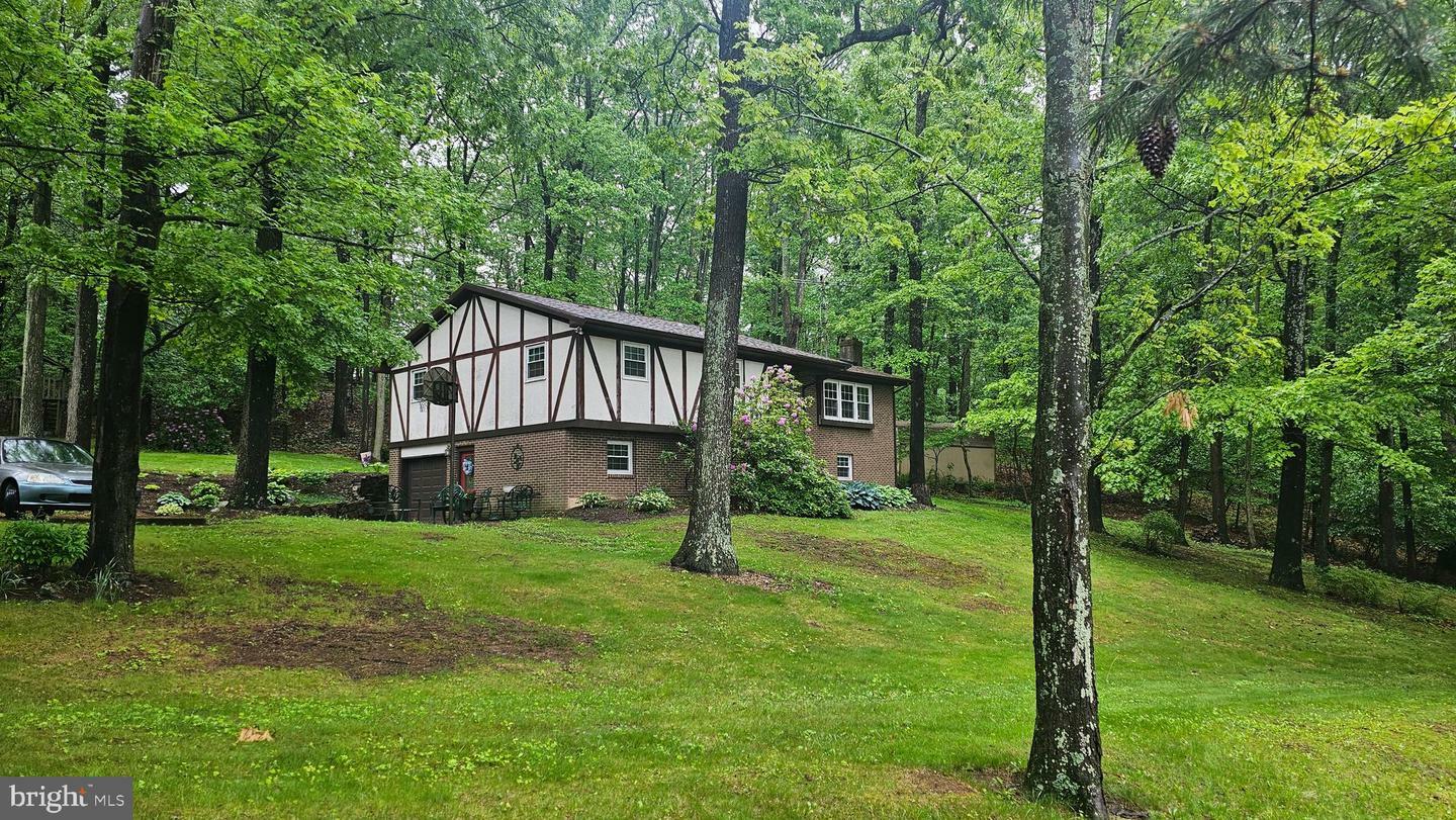 8964 Capitol Hill Road  Waynesboro PA 17268 photo