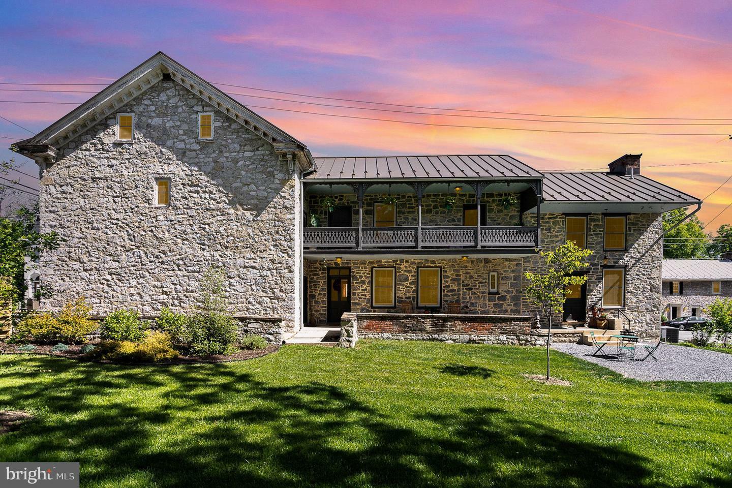 Property Photo: 59 N East Street PA 17013