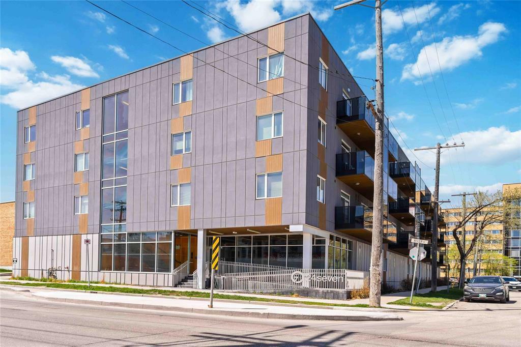 247 River Avenue  Winnipeg MB R3L 0R7 photo