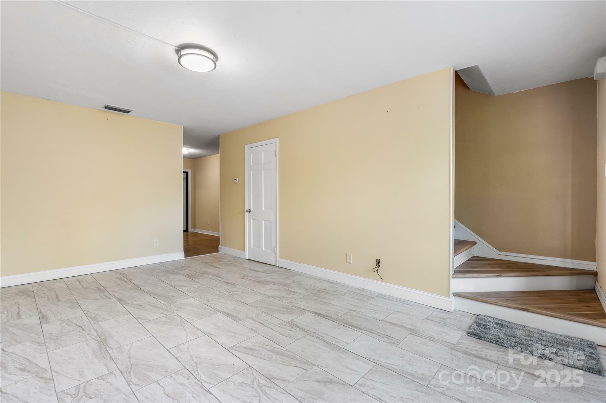 Property Photo:  160 17th Street Place NW  NC 28601 