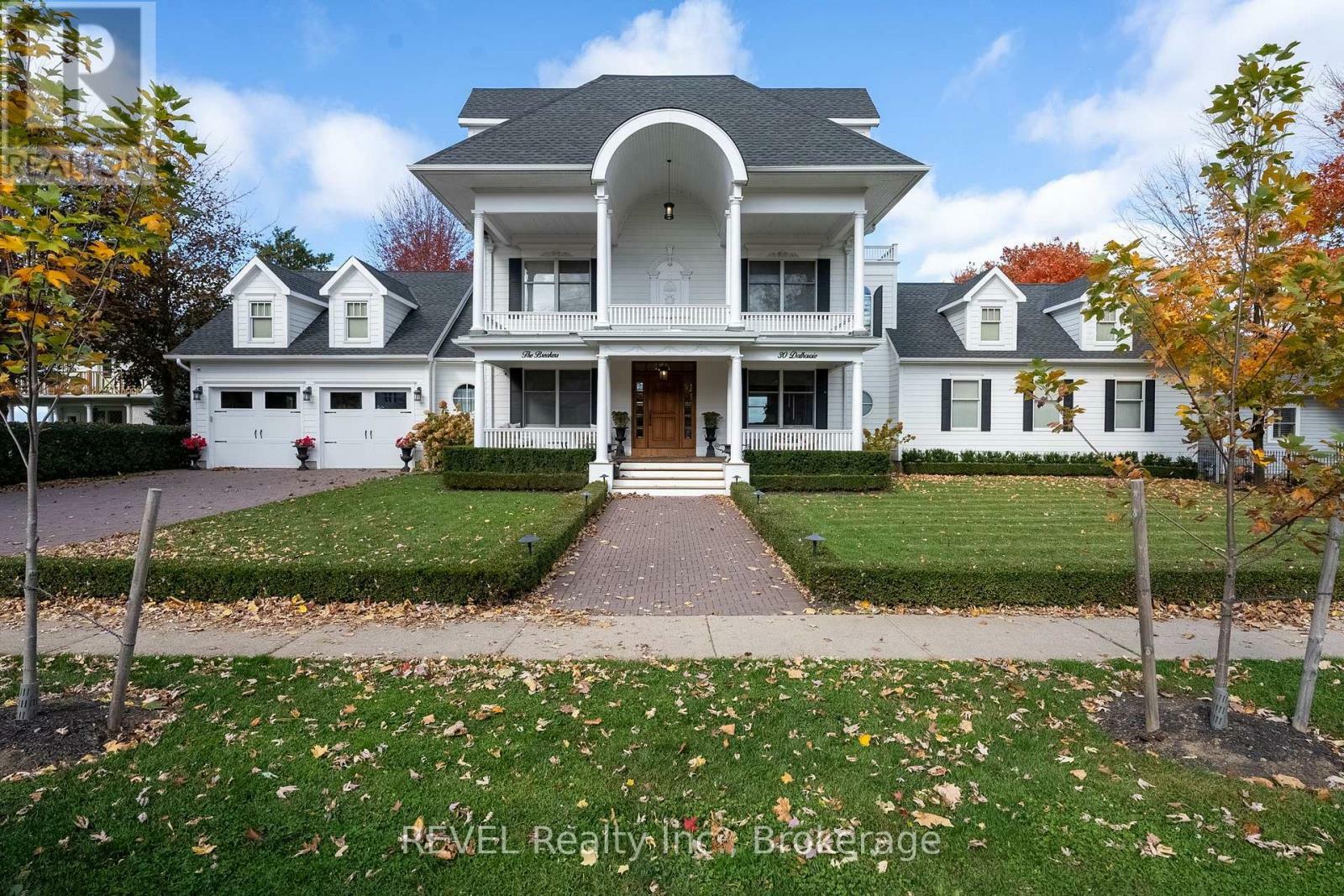 Property Photo: 30 Dalhousie Avenue ON L2N 4W4