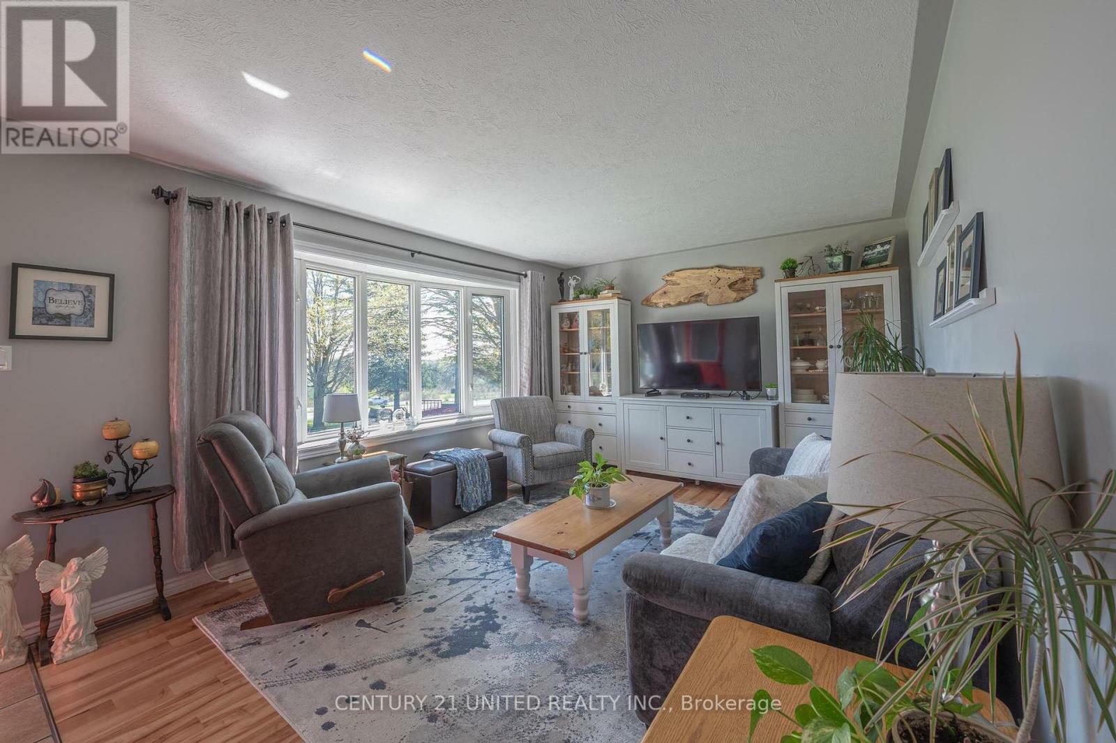 Property Photo: 82 Cityview Heights ON K0L 2W0
