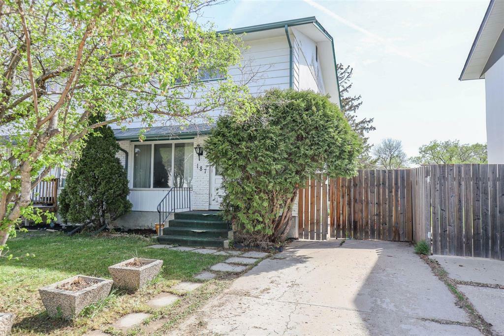 187 Lake Ridge Road  Winnipeg MB R2Y 1K3 photo