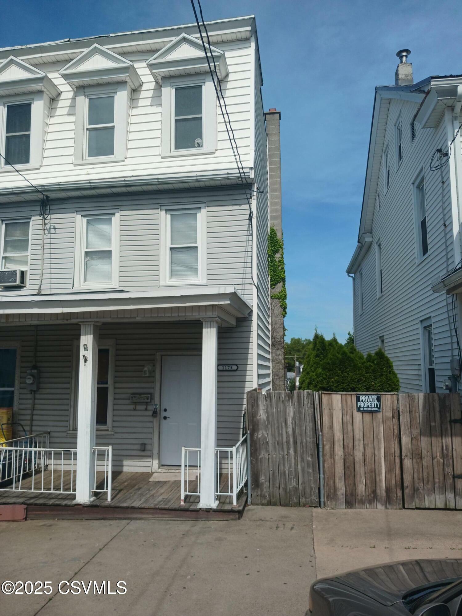 117 N Chestnut Street  Mt. Carmel PA 17851 photo