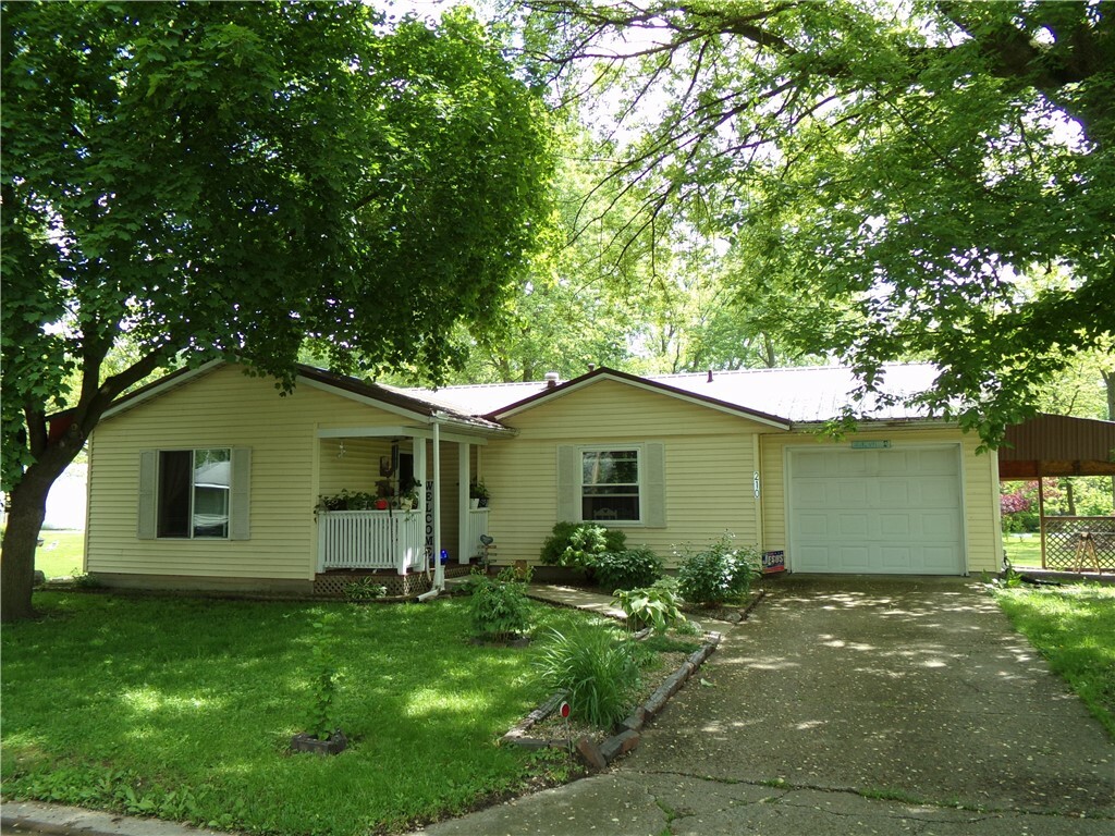 210 Kennedy Avenue  Pana IL 62557 photo