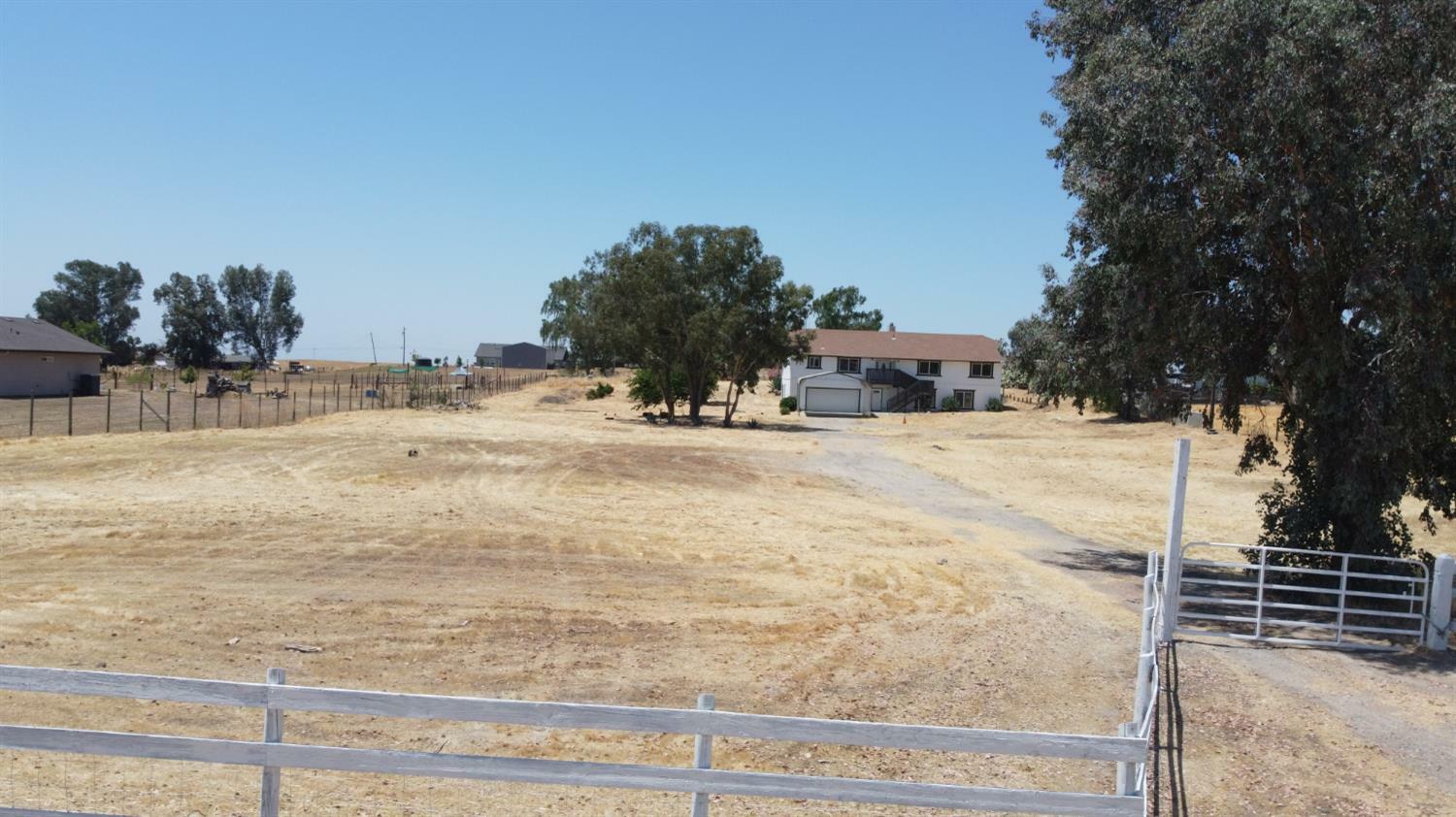 15758 Mark Road  Madera CA 93636 photo