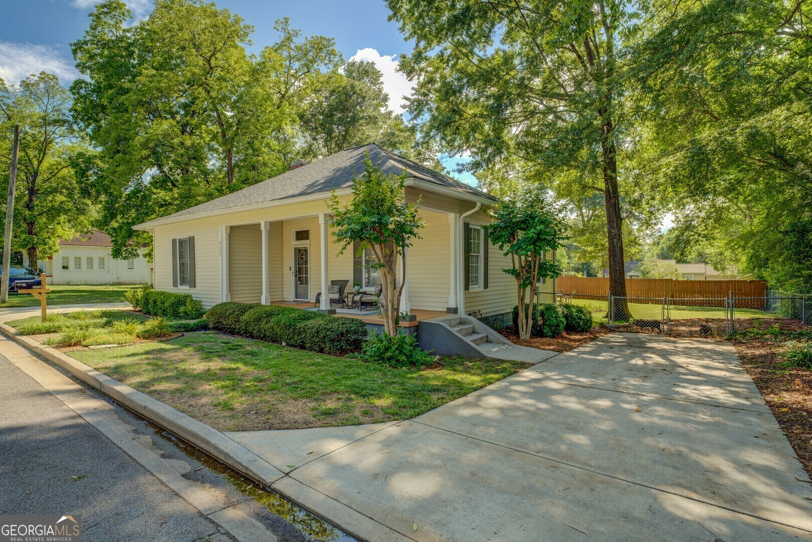 Property Photo: 3170 Butler Avenue SE GA 30014