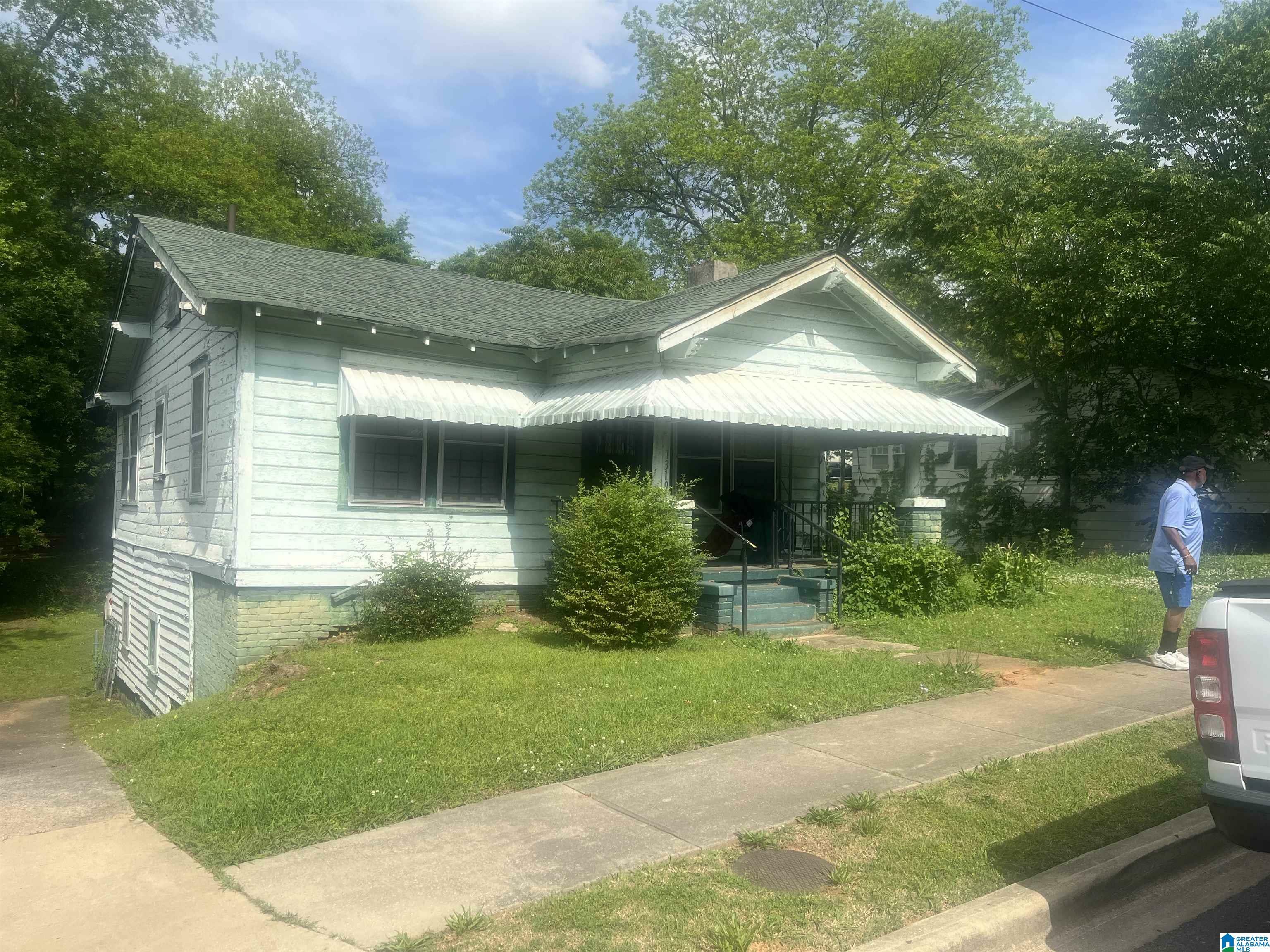 Property Photo: 1319 16th Street AL 35204