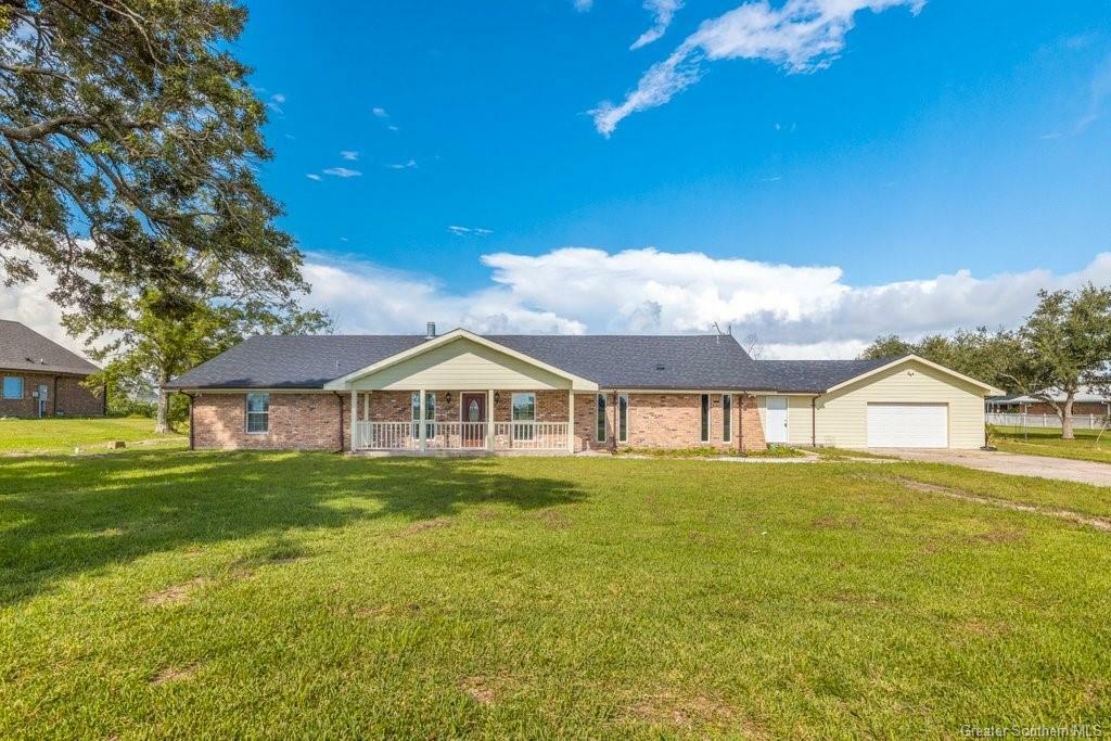 Property Photo: 7848 Lake Street LA 70605