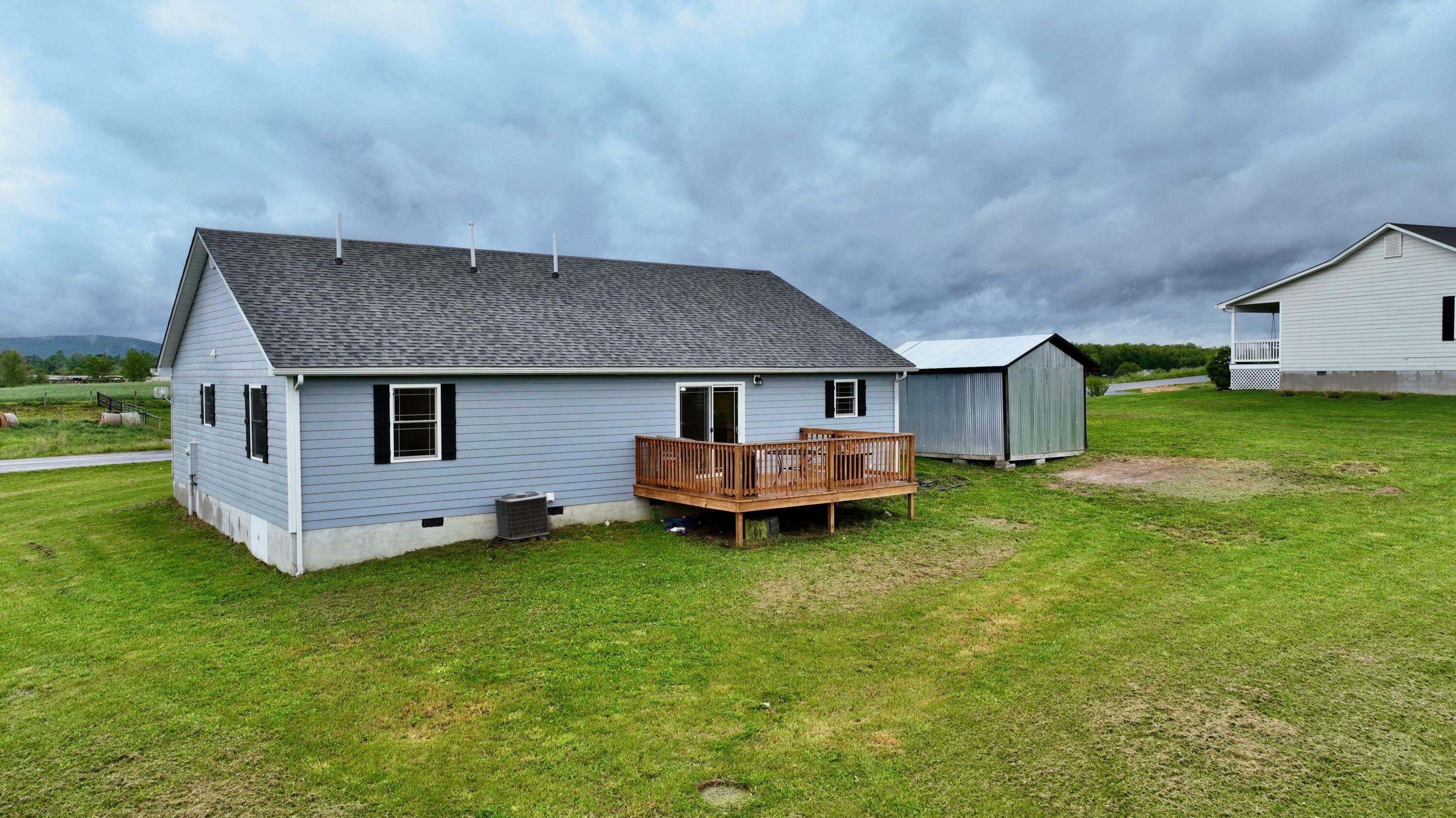 Property Photo: 395 Pinnacle Dr WV 24901
