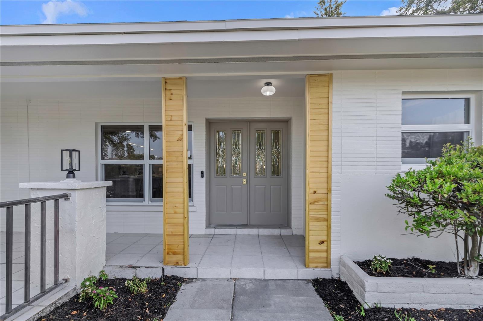Property Photo: 1905 Pine Tree Lane FL 33770