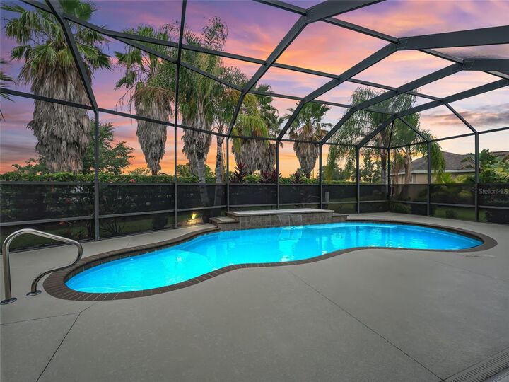 Property Photo:  631 Independence Path  FL 32163 