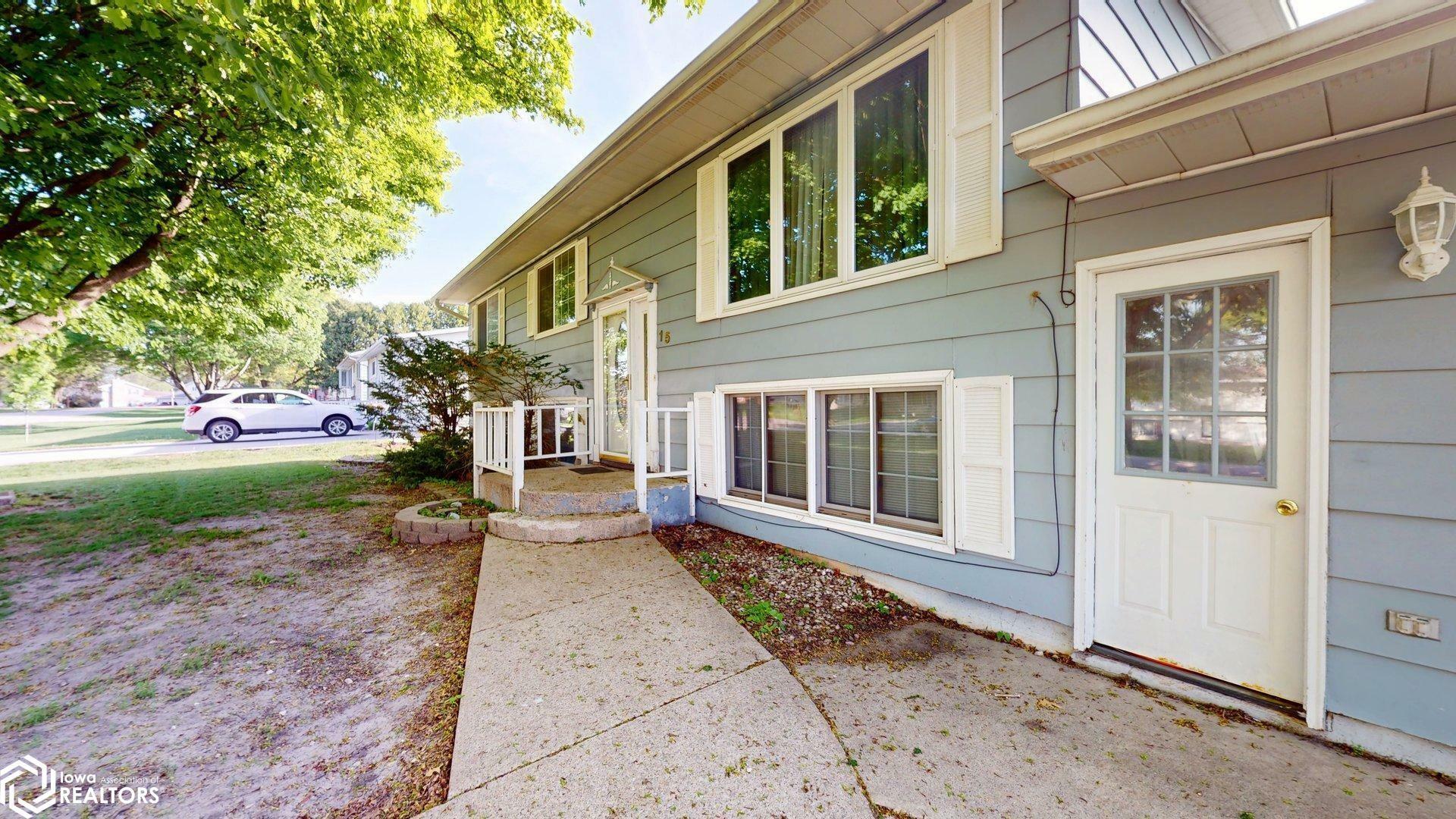 Property Photo: 15 Circle Terrace IA 50456