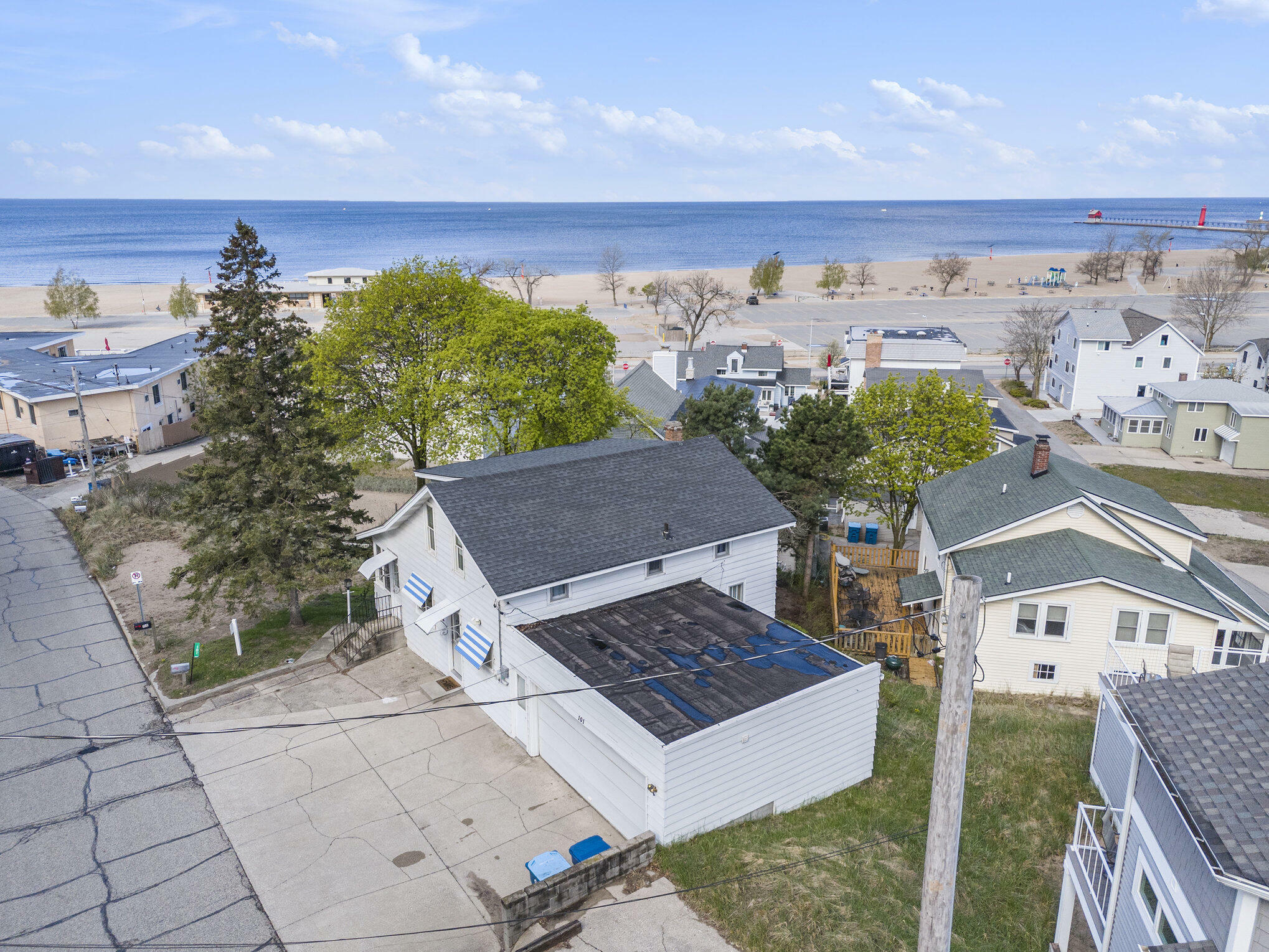 Property Photo: 101 Prospect Street MI 49417