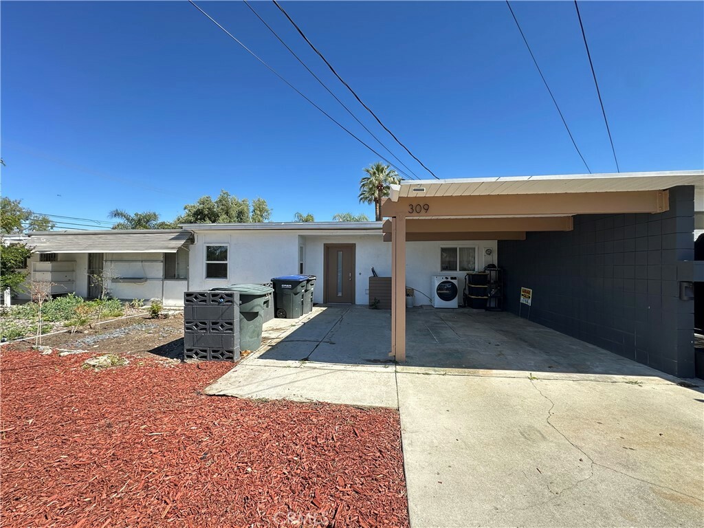 Property Photo:  309 Santo Drive  CA 92583 