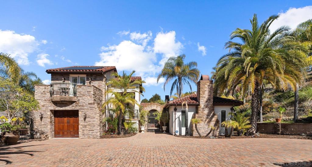 Property Photo:  44915 Palladian Ct  CA 92590 