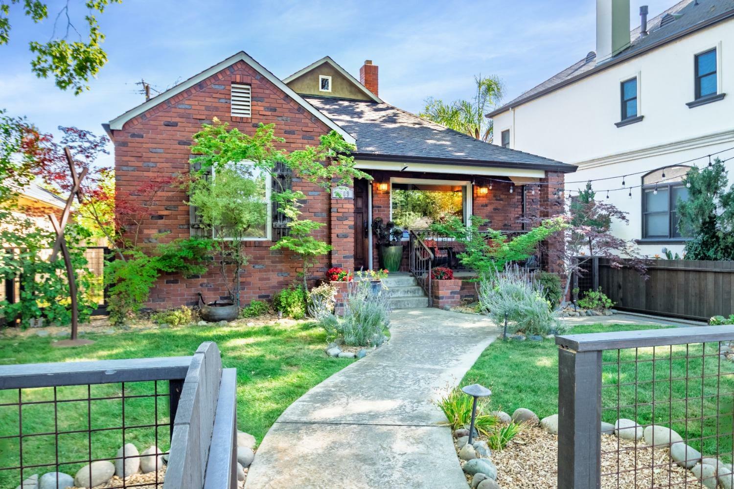 4509 D Street  Sacramento CA 95819 photo