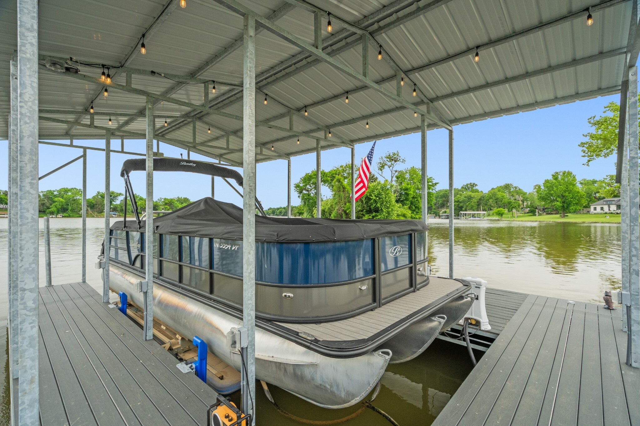 Property Photo:  633 Bay Point Dr  TN 37066 