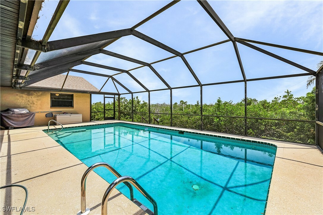 Property Photo: 5127 Genesee Parkway FL 33922