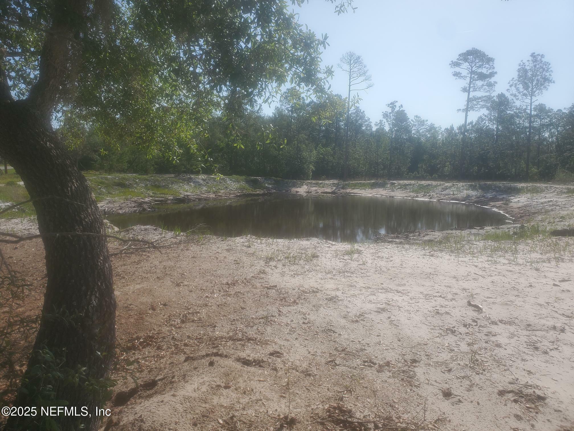 Property Photo:  601 Georgetown Denver Road  FL 32112 