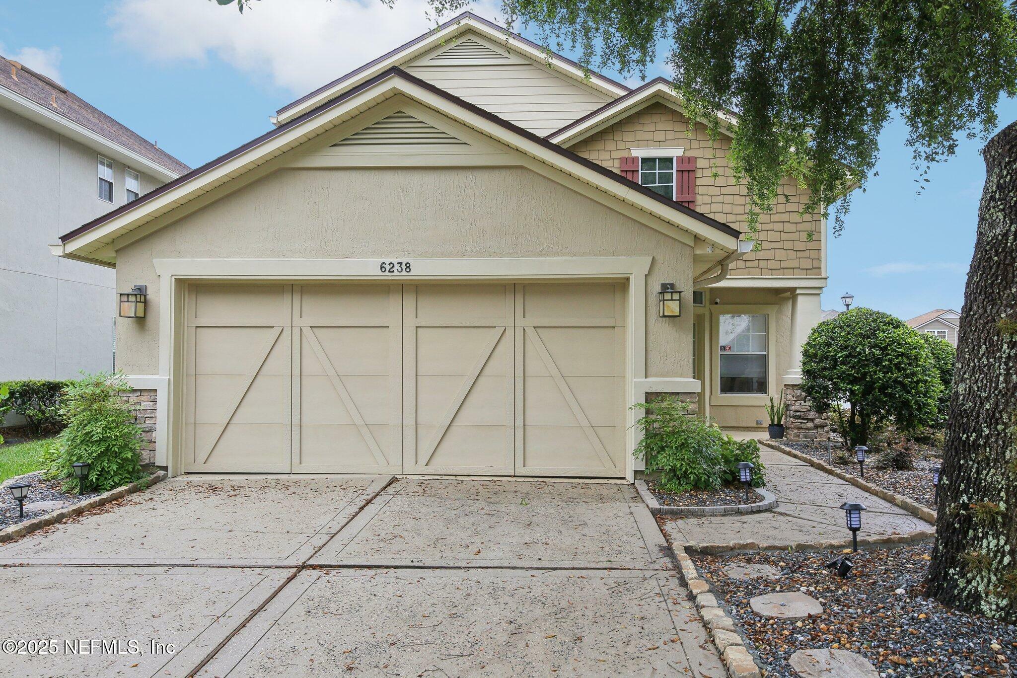 Property Photo: 6238 Devonhurst Drive FL 32258