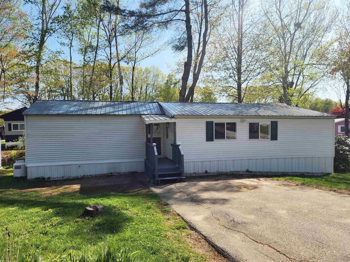 Property Photo: 9 Sargent Place NH 03249