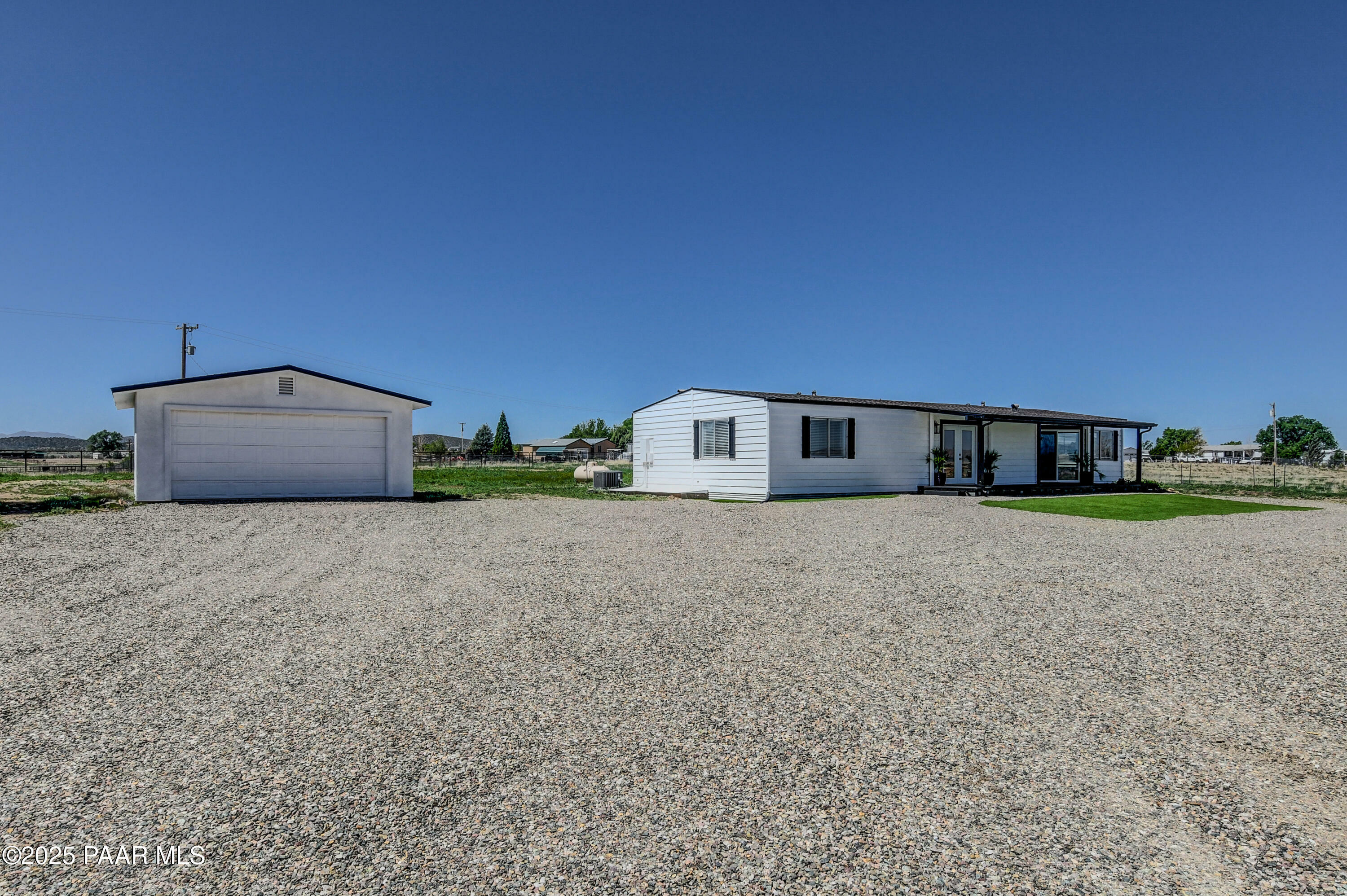 Property Photo: 22420 N Malapai Ridge Road AZ 86334