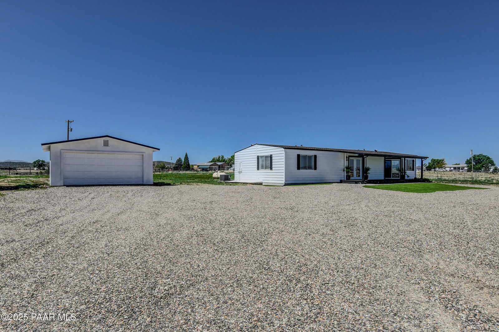 Property Photo: 22420 N Malapai Ridge Road AZ 86334