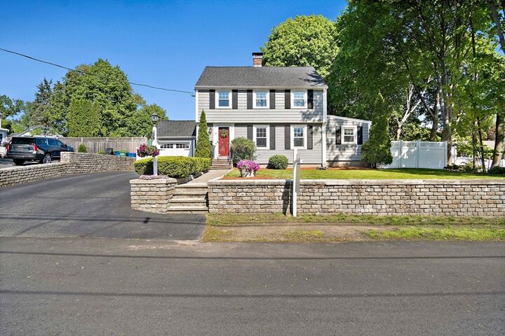 Property Photo:  22 Brook St  MA 01867 