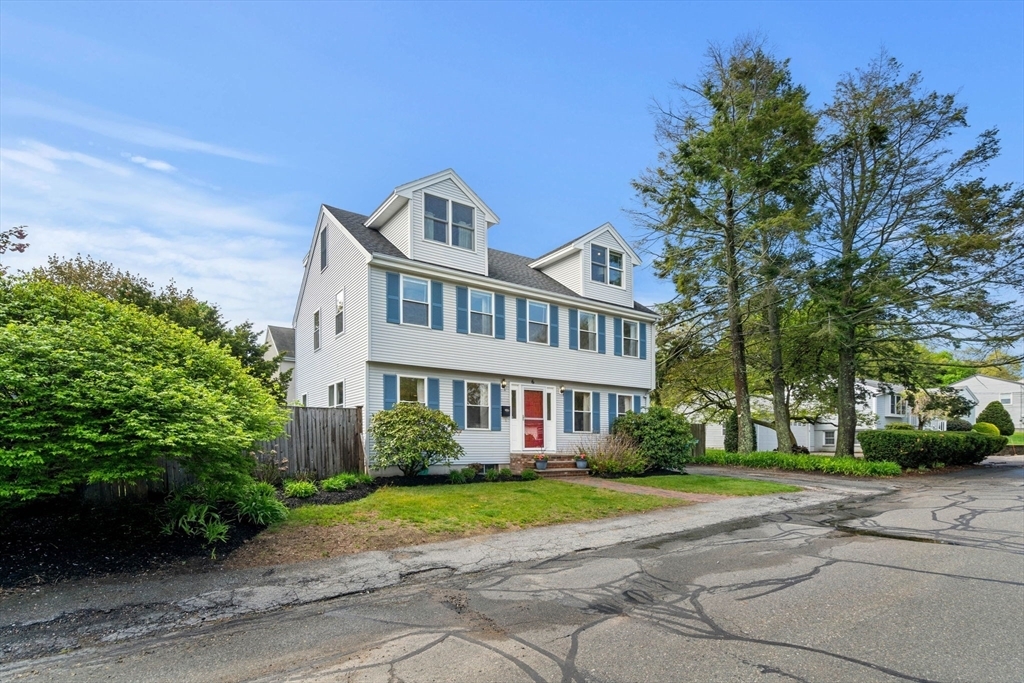 Property Photo:  6 Marion Ave  MA 01915 