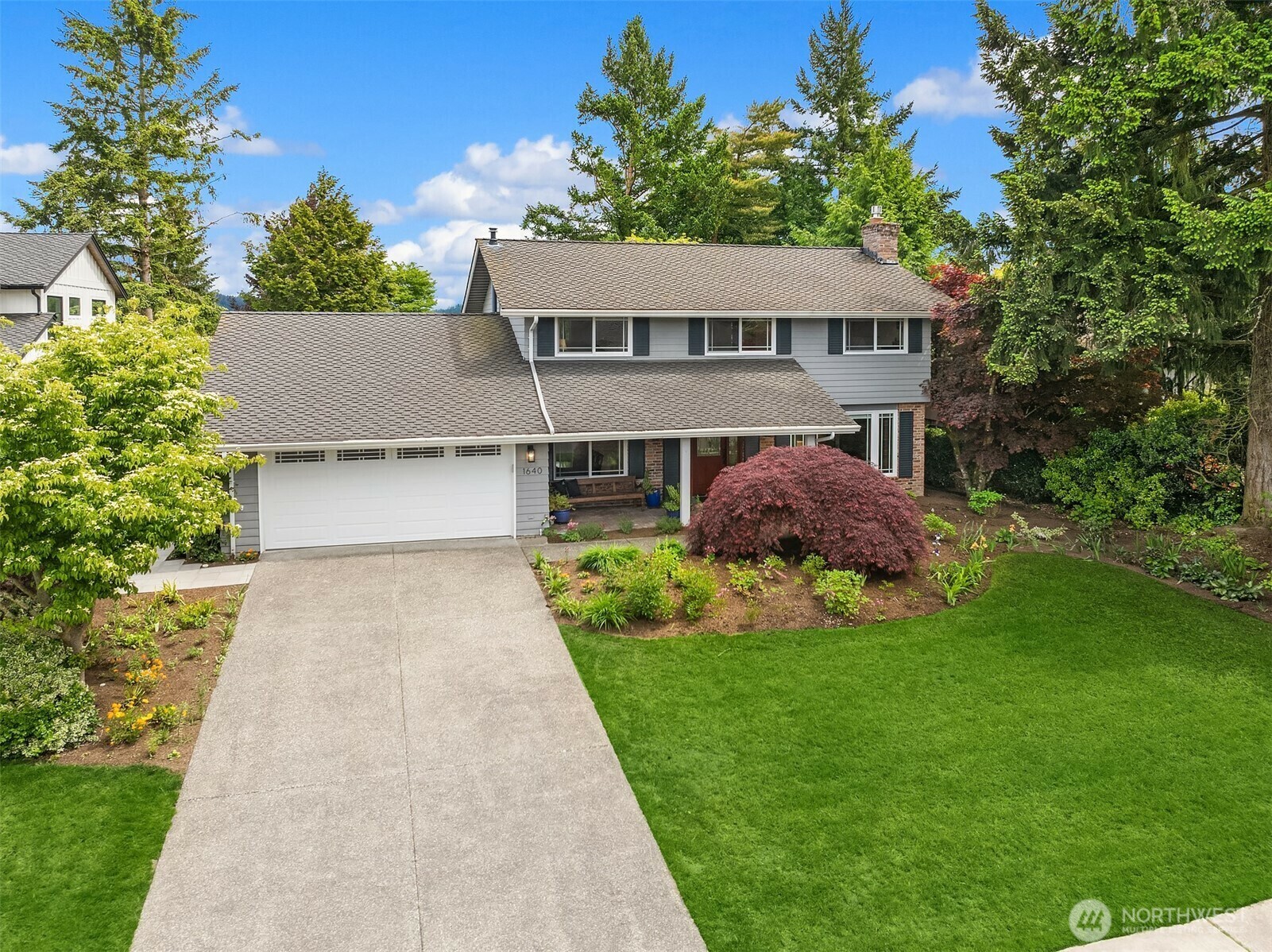 Property Photo: 1640 184th Avenue NE WA 98008