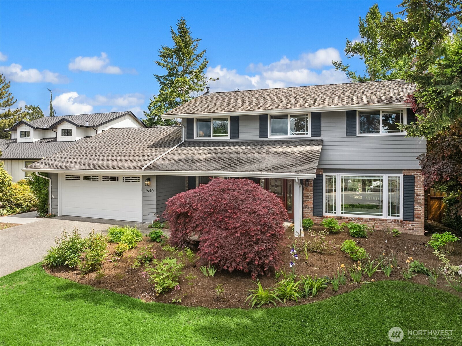 Property Photo:  1640  184th Avenue NE  WA 98008 