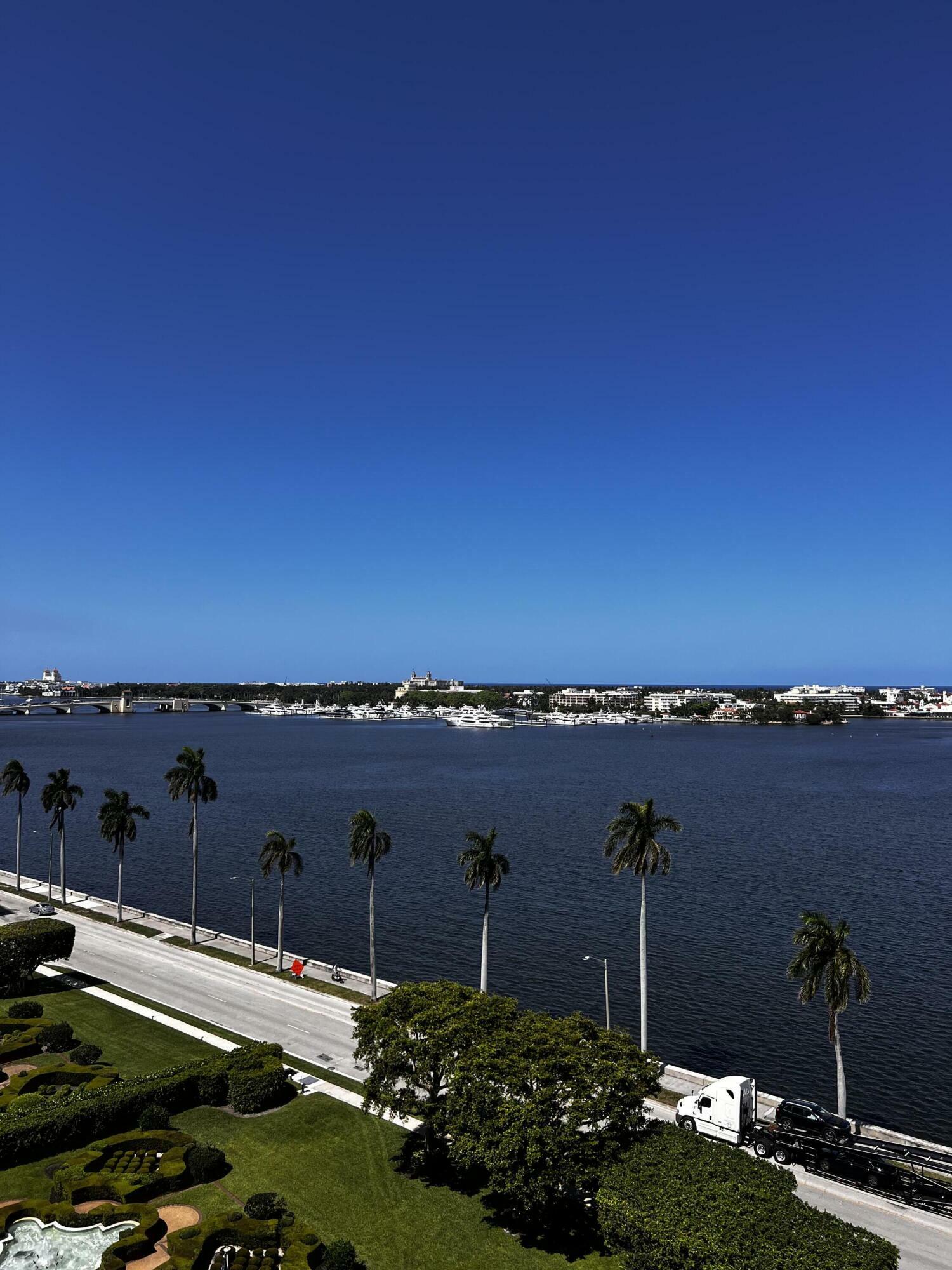 Property Photo: 1801 S Flagler Drive 1104 FL 33401