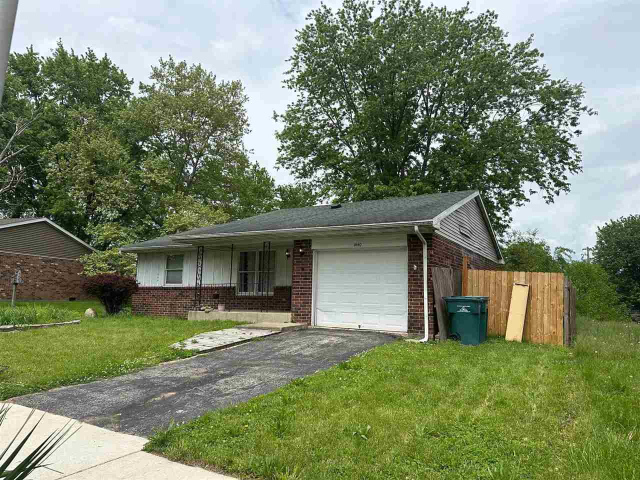 Property Photo:  1440 Irish Hills Court  IN 47374 