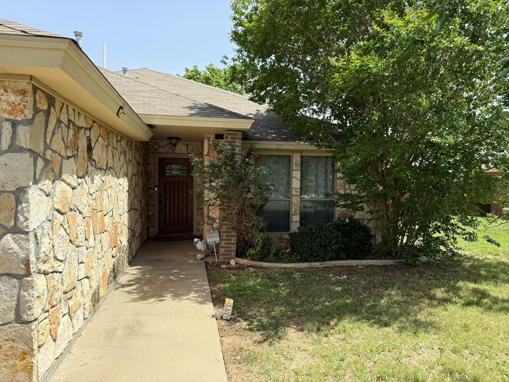 Property Photo: 4609 Pinon Ridge Dr TX 76904