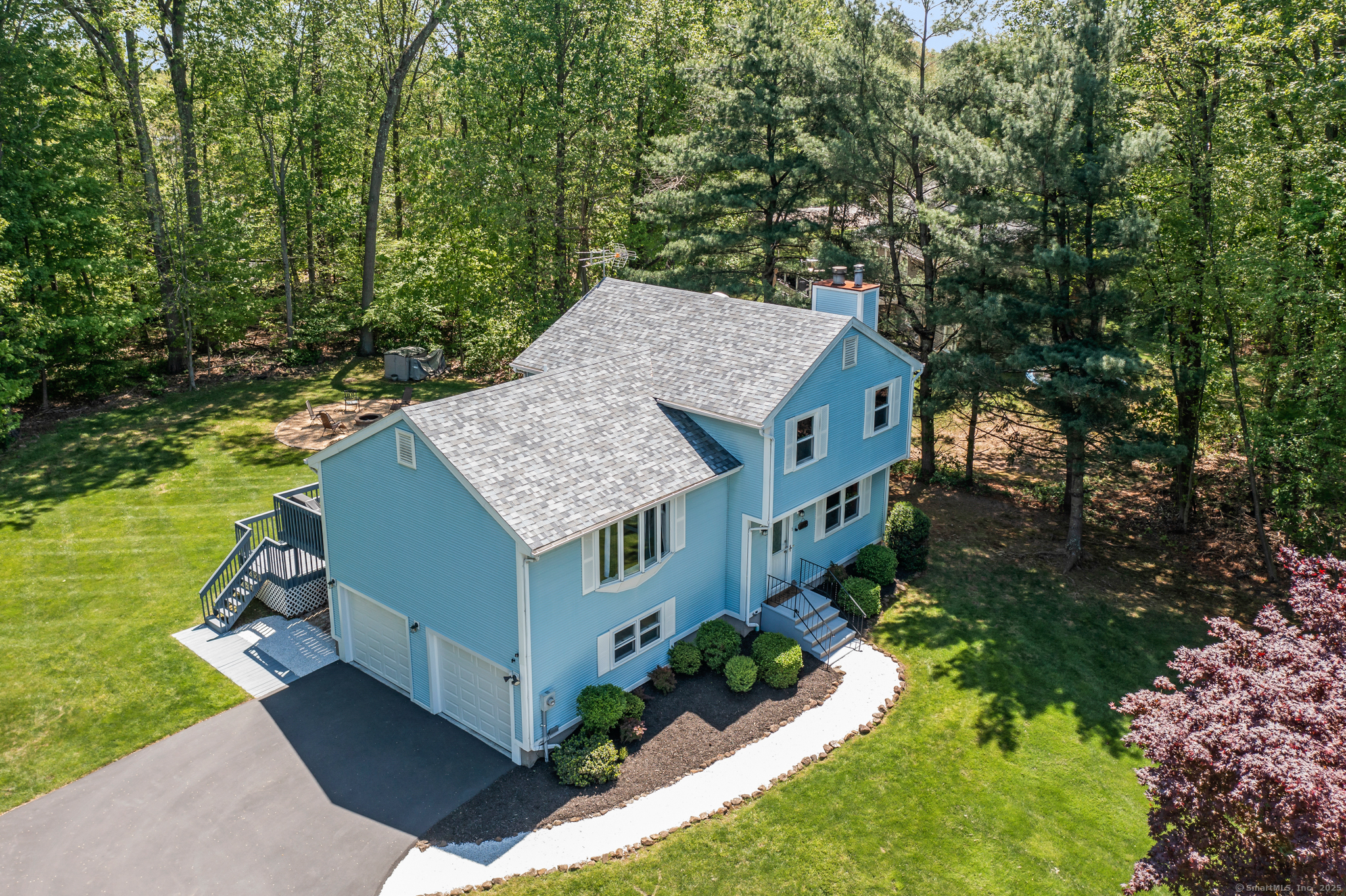 Property Photo: 6 Collin Court CT 06492