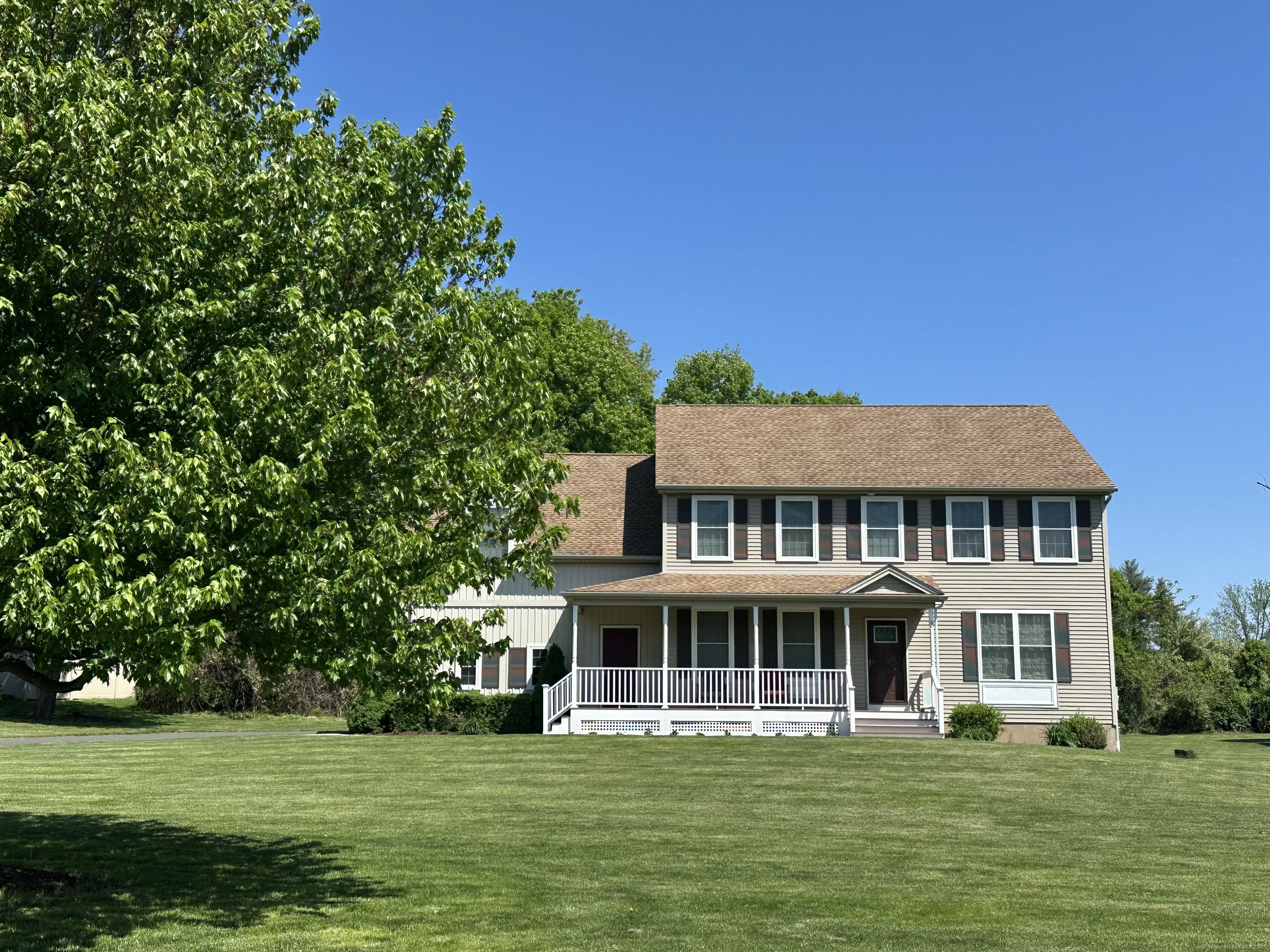 Property Photo: 7 Heritage Farm Road CT 06026