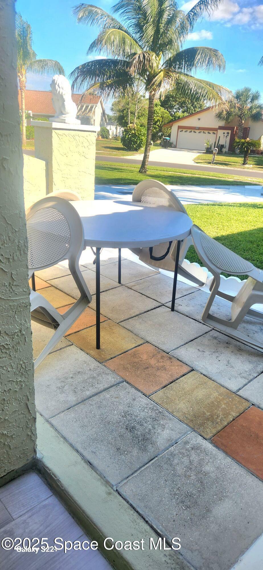 Property Photo: 1327 Cherry Hills Road NE FL 32905