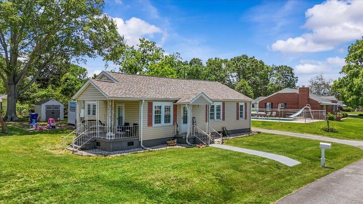 Property Photo:  28 Woodward Street  SC 29388 