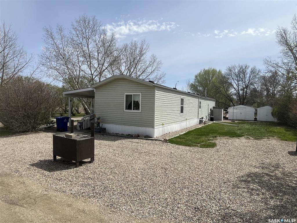 Property Photo: 1 Prairie View Crescent SK S0L 2V0