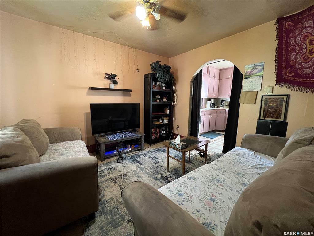 Photo de la propriété: 351 R Avenue S SK S7M 2Z2