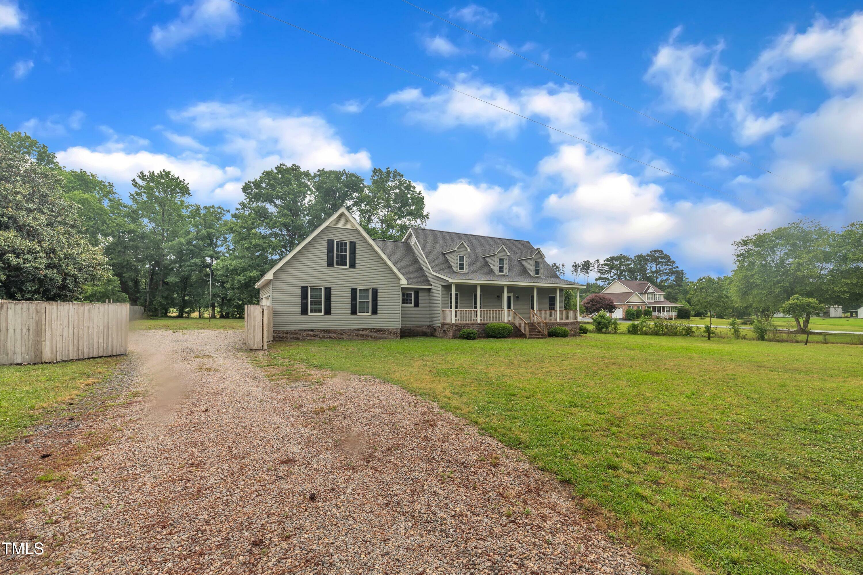 Property Photo: 397 Meadow Road NC 27542
