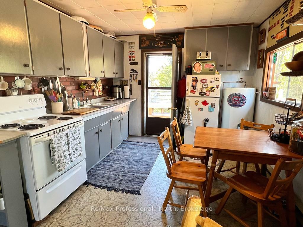 Property Photo: 1411 Clement Lake Road ON K0L 3C0