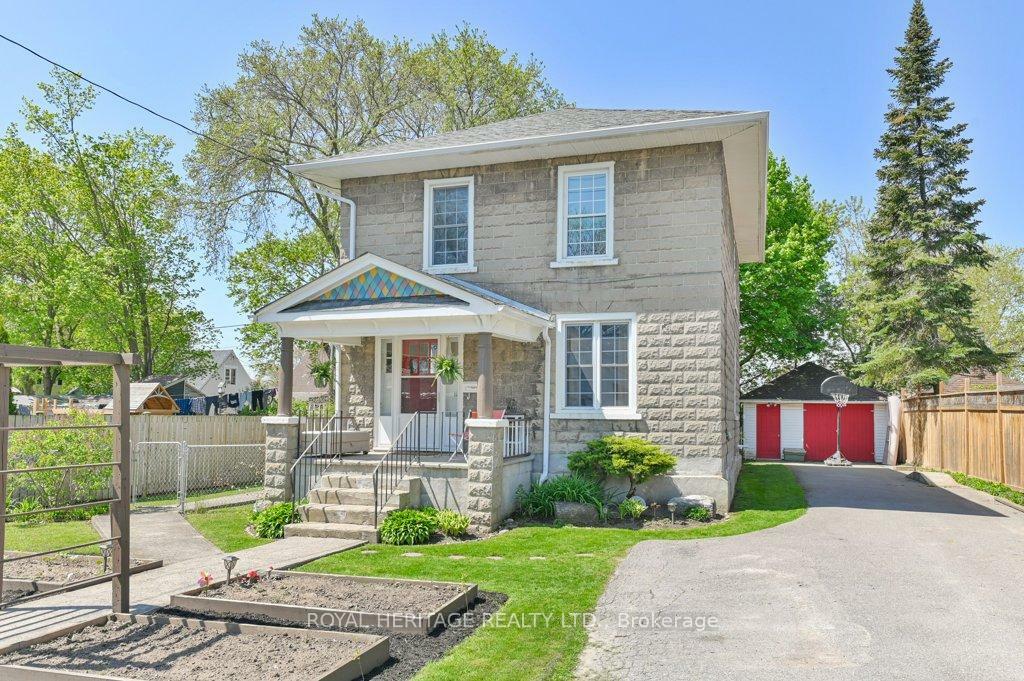 Property Photo: 180 Byron Street W ON K8V 2Y8