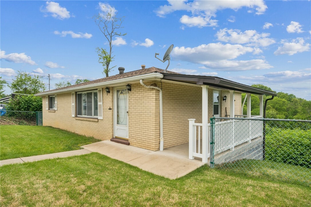 Property Photo: 425 London Ave. PA 15137