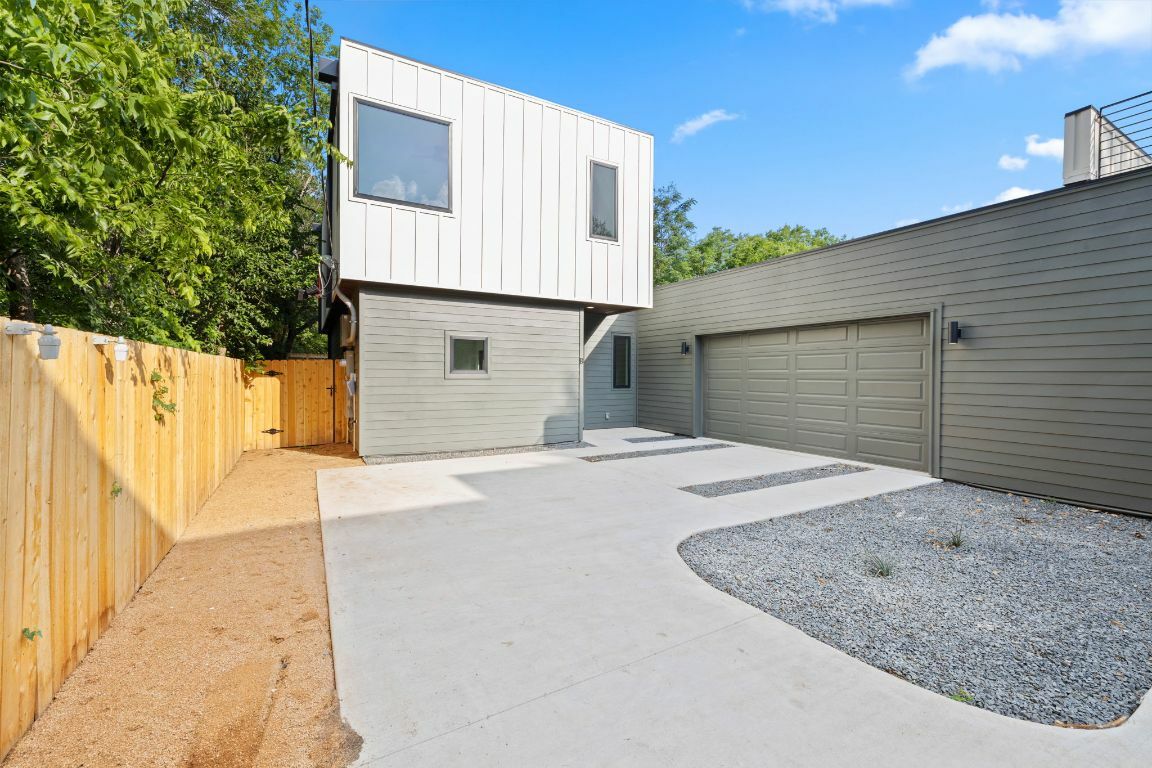 Property Photo: 4407 Merle Drive B TX 78645