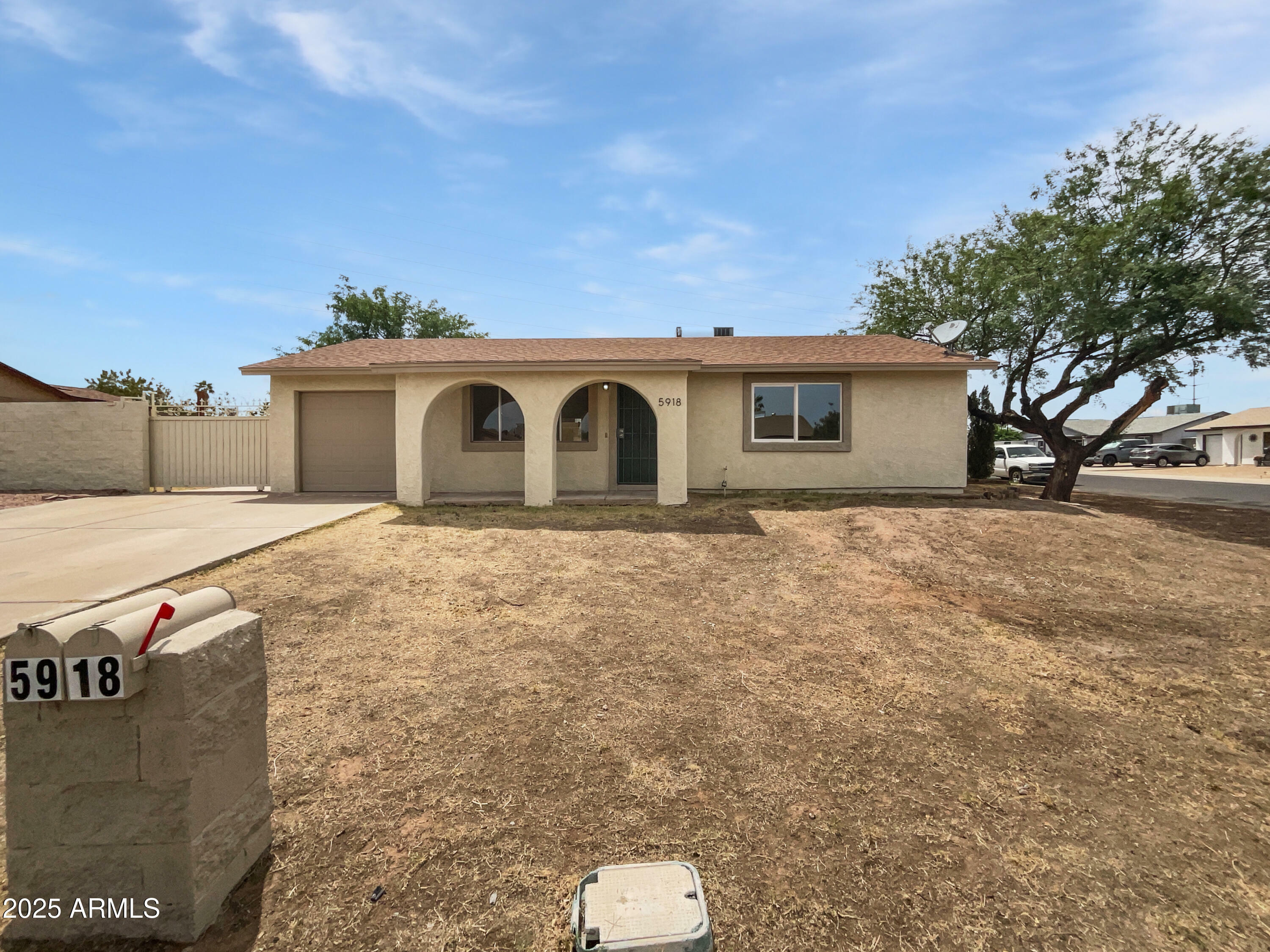 5918 S Parkside Drive  Tempe AZ 85283 photo
