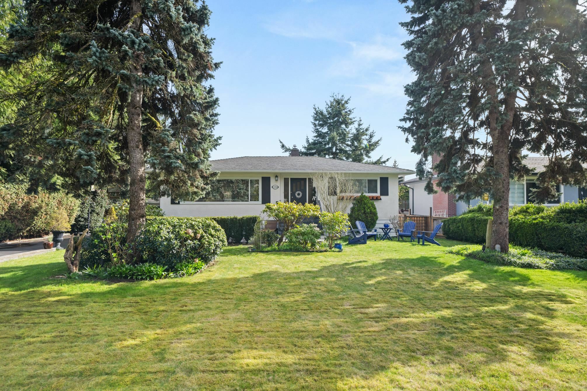 Property Photo: 13558 15 Avenue BC V4A 1L2