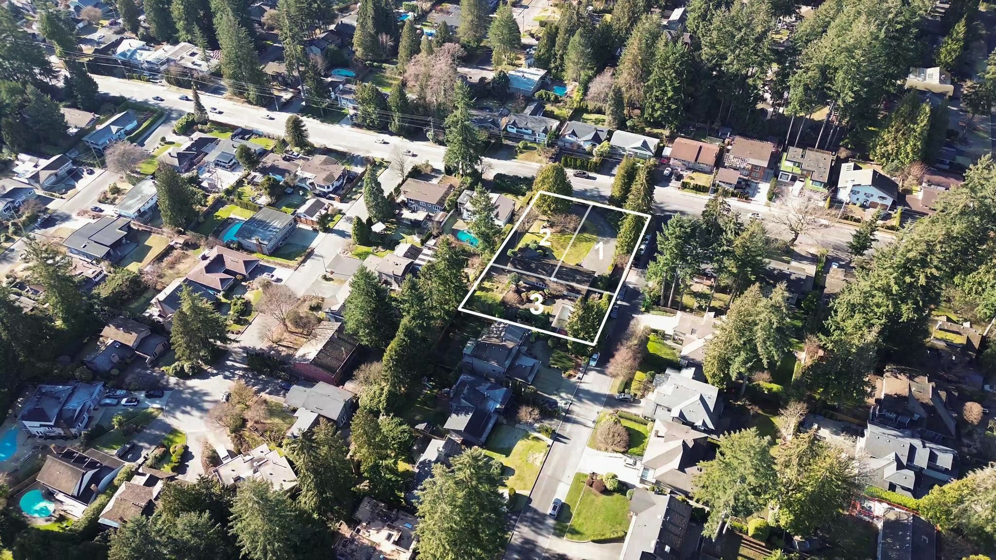 Photo de la propriété: 1488 Berkley Road BC V7H 1Y7